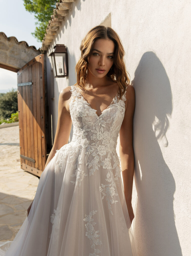 Dreamy by Diane Legrand 81101 - dianelegrandbridal.com